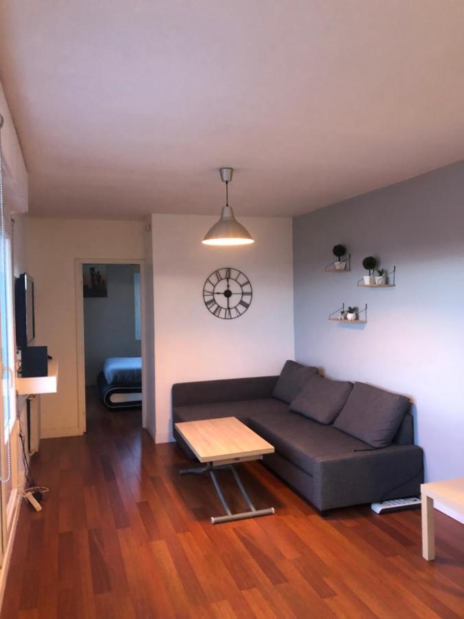 Appartement T2 - Proche RER Sartrouville Extérieur photo